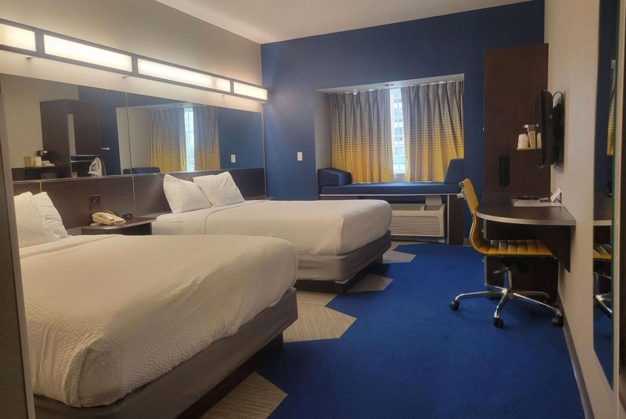 Microtel Inn & Suites By Wyndham Bluffs Council Bluffs Extérieur photo