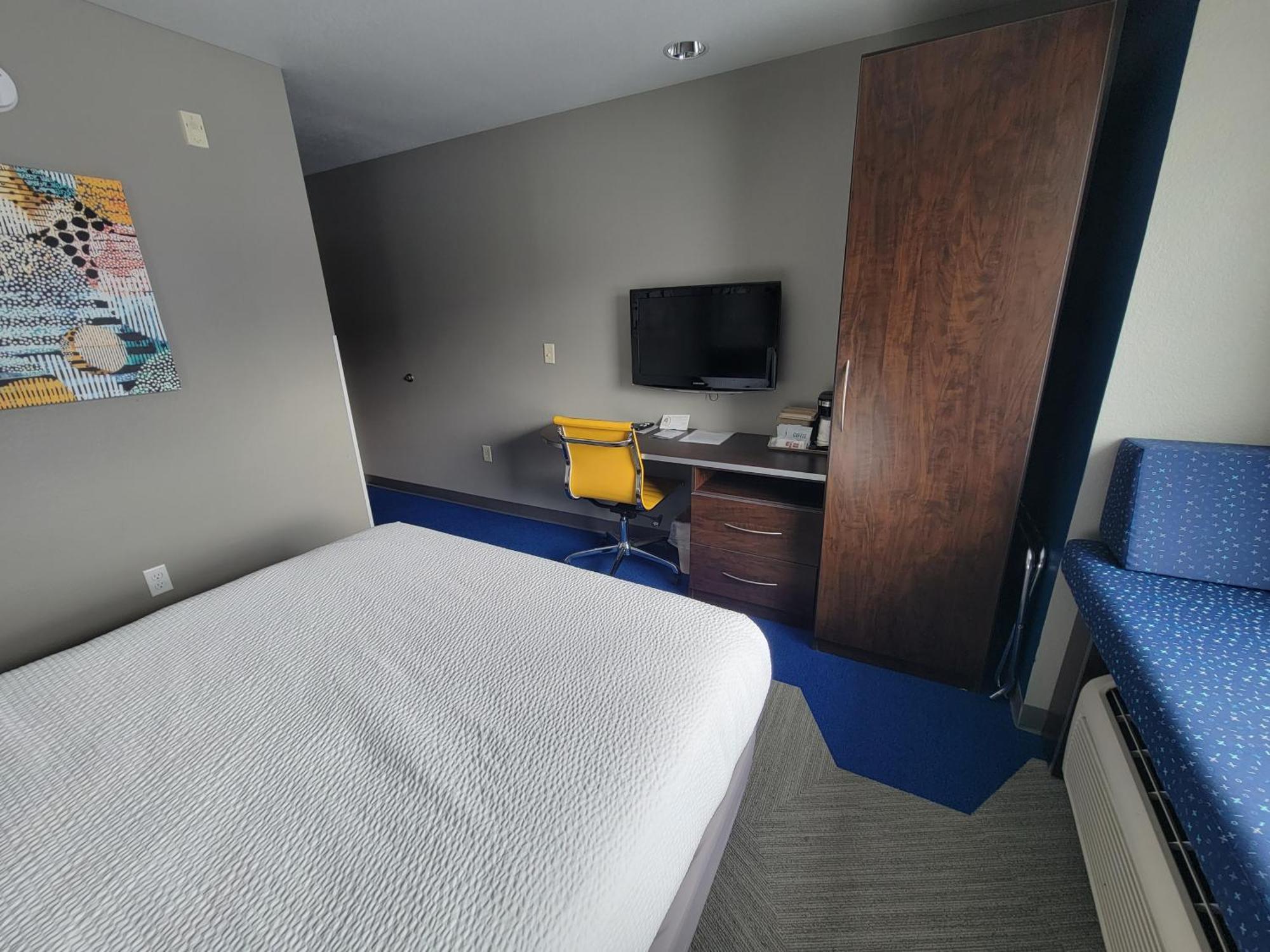 Microtel Inn & Suites By Wyndham Bluffs Council Bluffs Extérieur photo