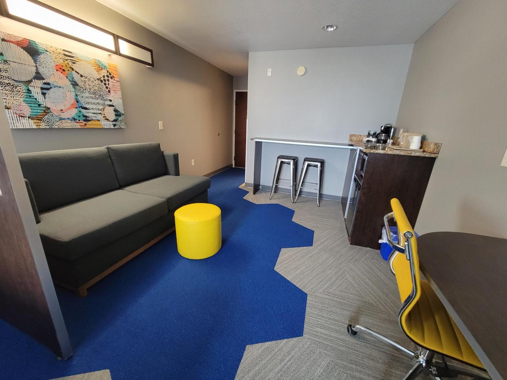 Microtel Inn & Suites By Wyndham Bluffs Council Bluffs Extérieur photo