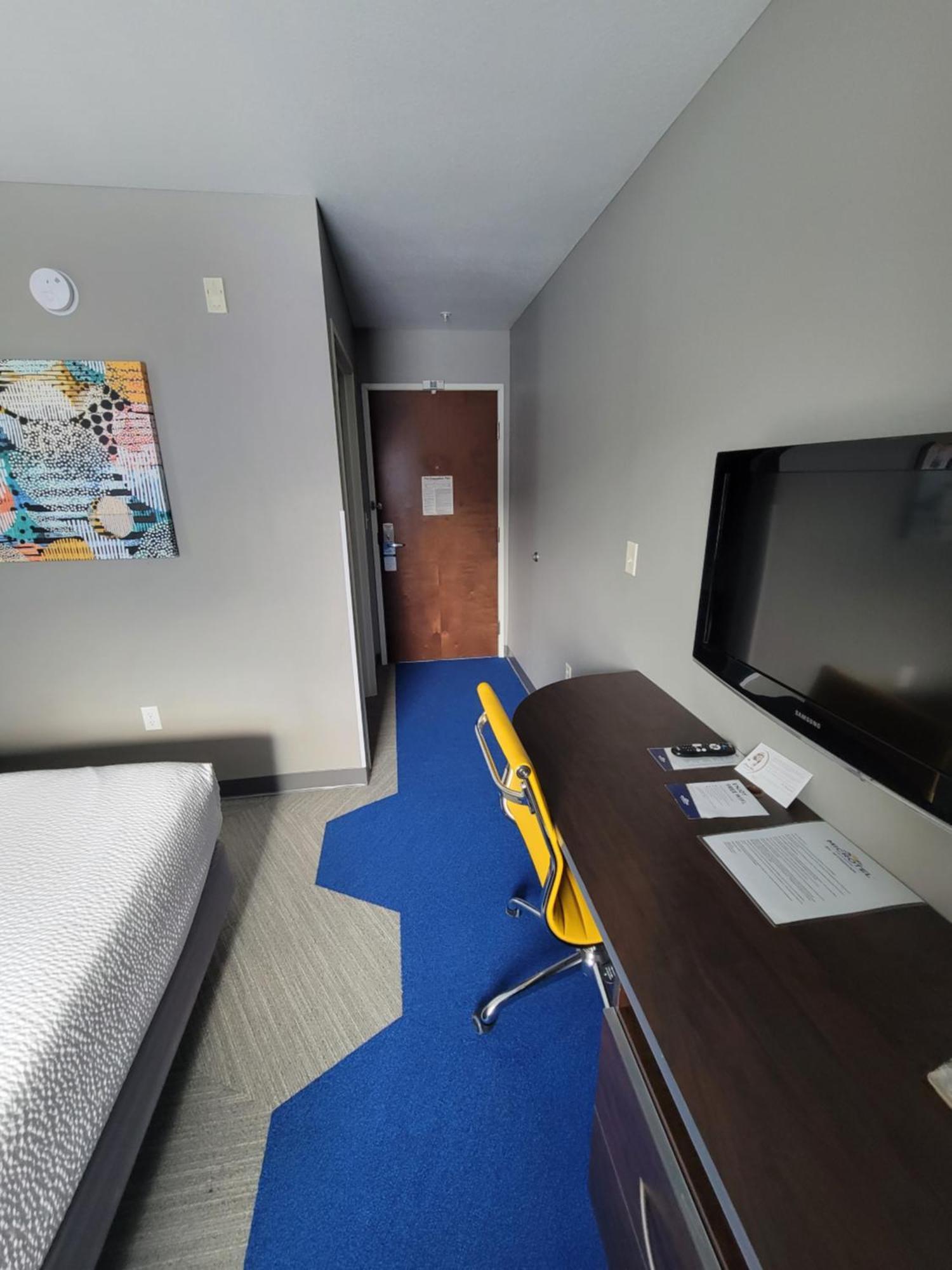 Microtel Inn & Suites By Wyndham Bluffs Council Bluffs Extérieur photo