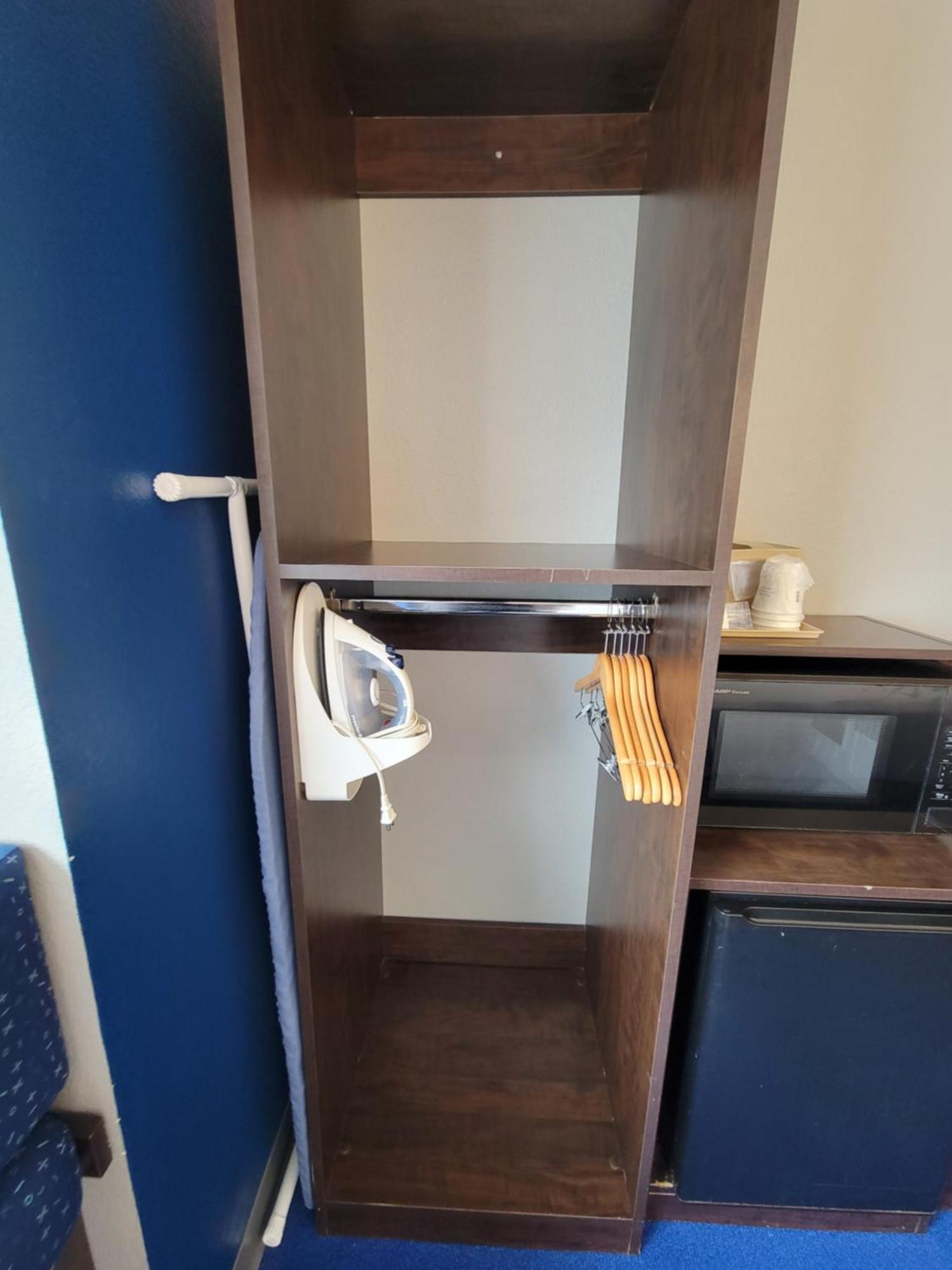 Microtel Inn & Suites By Wyndham Bluffs Council Bluffs Extérieur photo