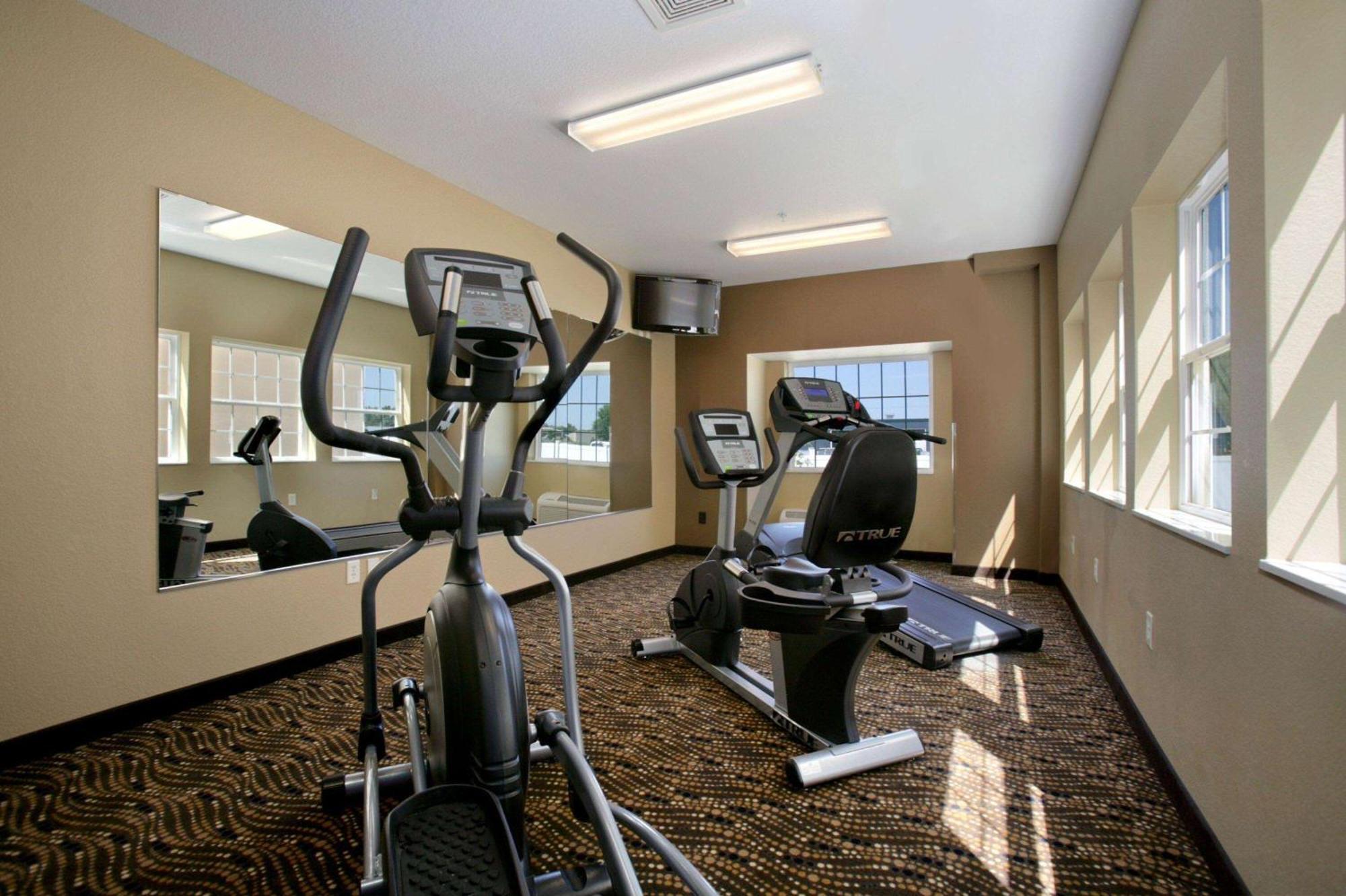 Microtel Inn & Suites By Wyndham Bluffs Council Bluffs Extérieur photo