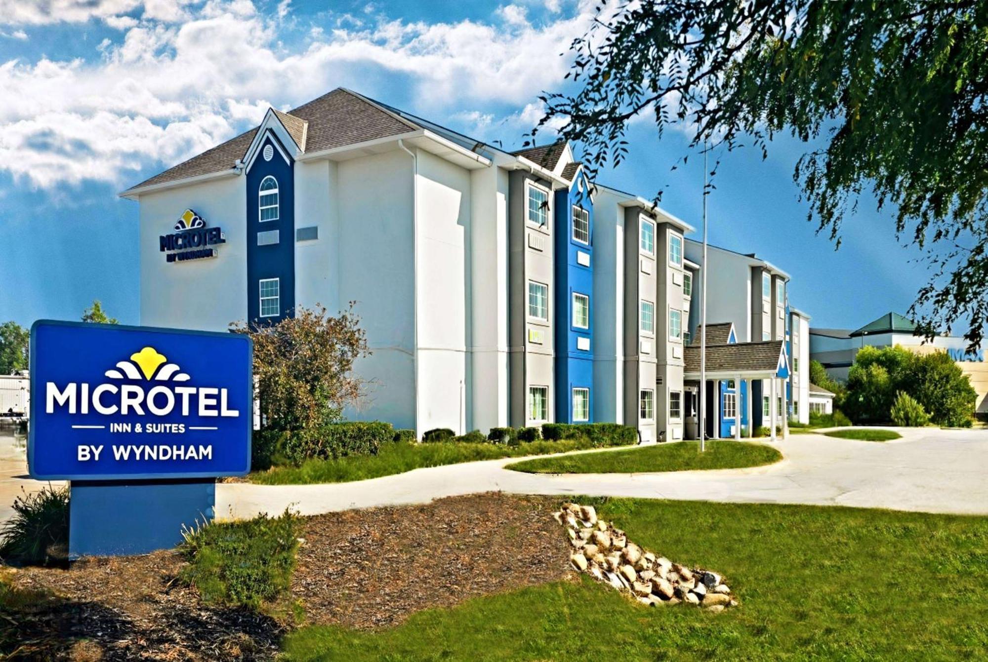 Microtel Inn & Suites By Wyndham Bluffs Council Bluffs Extérieur photo